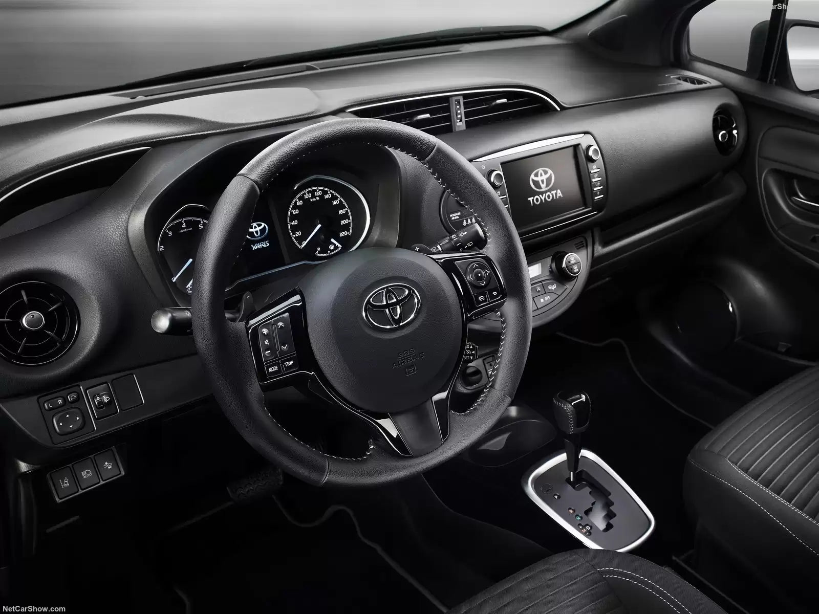 Fotografie vozu Toyota Yaris Business 1.5, 74 kW, Hybridní výroba od 04/2017