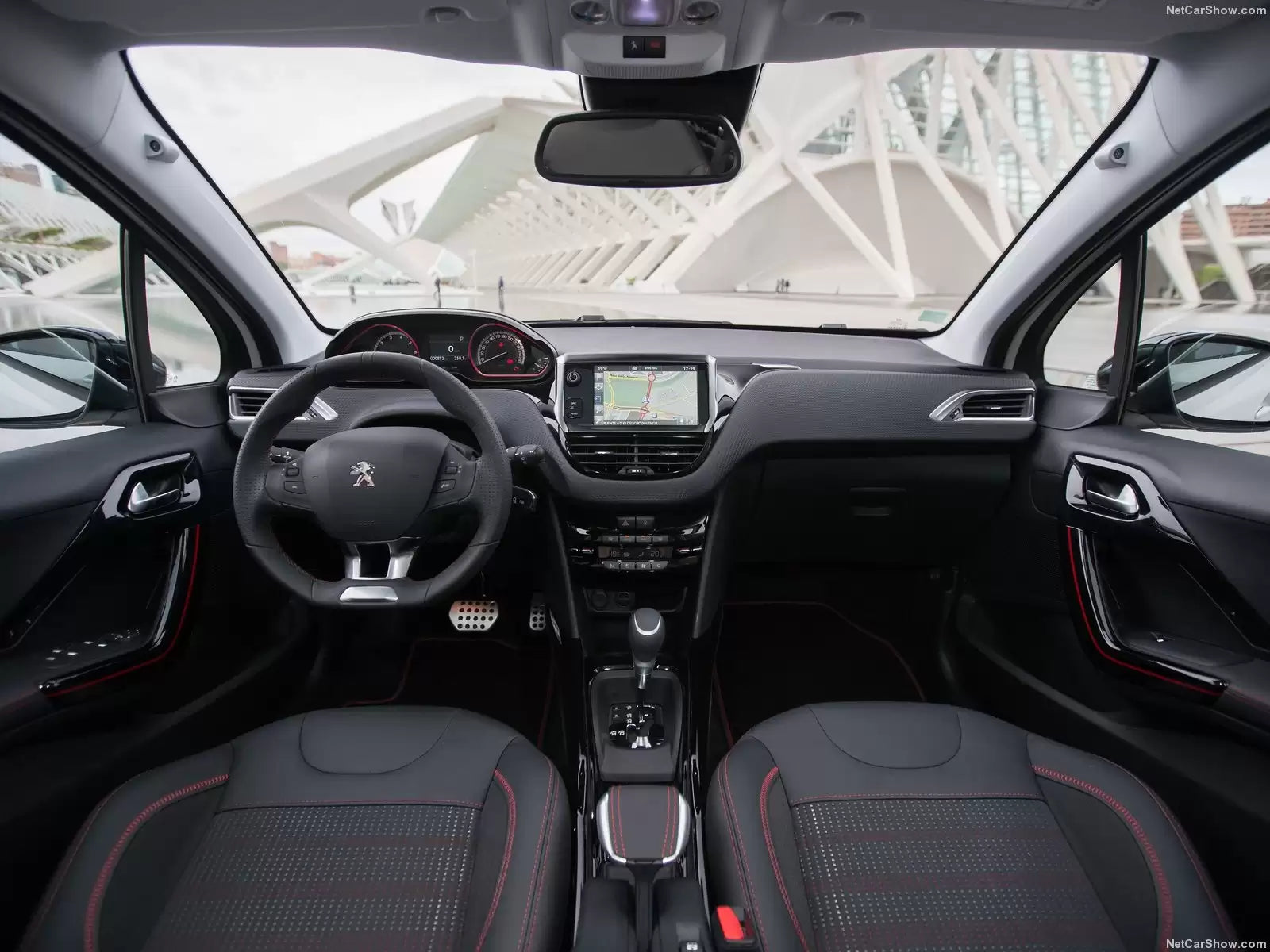 Fotografie vozu Peugeot 2008 Active 1.2, 96 kW, Benzinový výroba od 04/2016