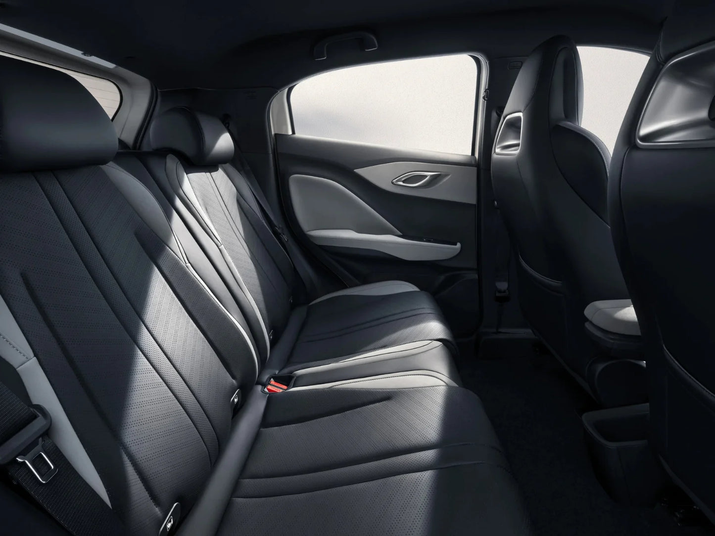 Fotografie automobilu BYD Dolphin Surf Active na operativní leasing | Driveto.cz