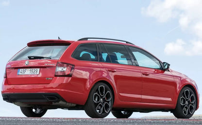 Fotografie vozu Škoda Octavia Combi RS 245 Sériová 2.0, 180 kW, Benzinový výroba od 01/2017