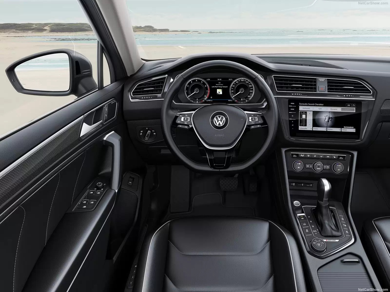 Fotografie vozu Volkswagen Tiguan Allspace Comfortline 1.5, 110 kW, Benzinový, Automatická převodovka výroba od 07/2018