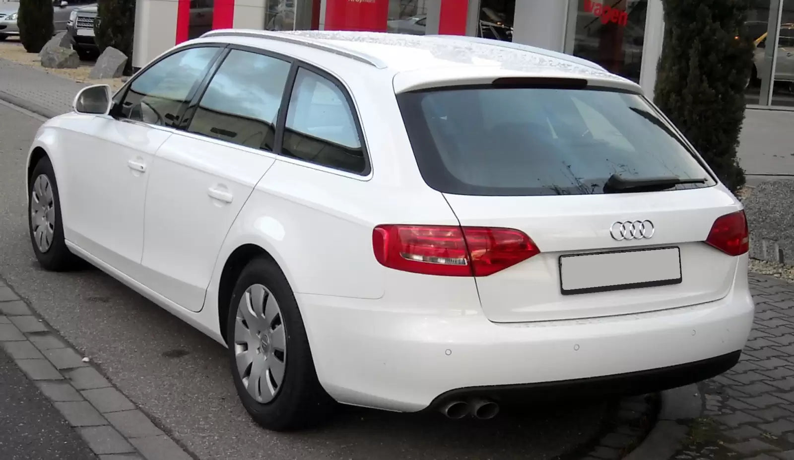 Fotografie vozu Audi A4 Avant Ambiente 2.0 TDI, 110 kW, Naftový, Automatická převodovka výroba 04/2013 - 04/2015