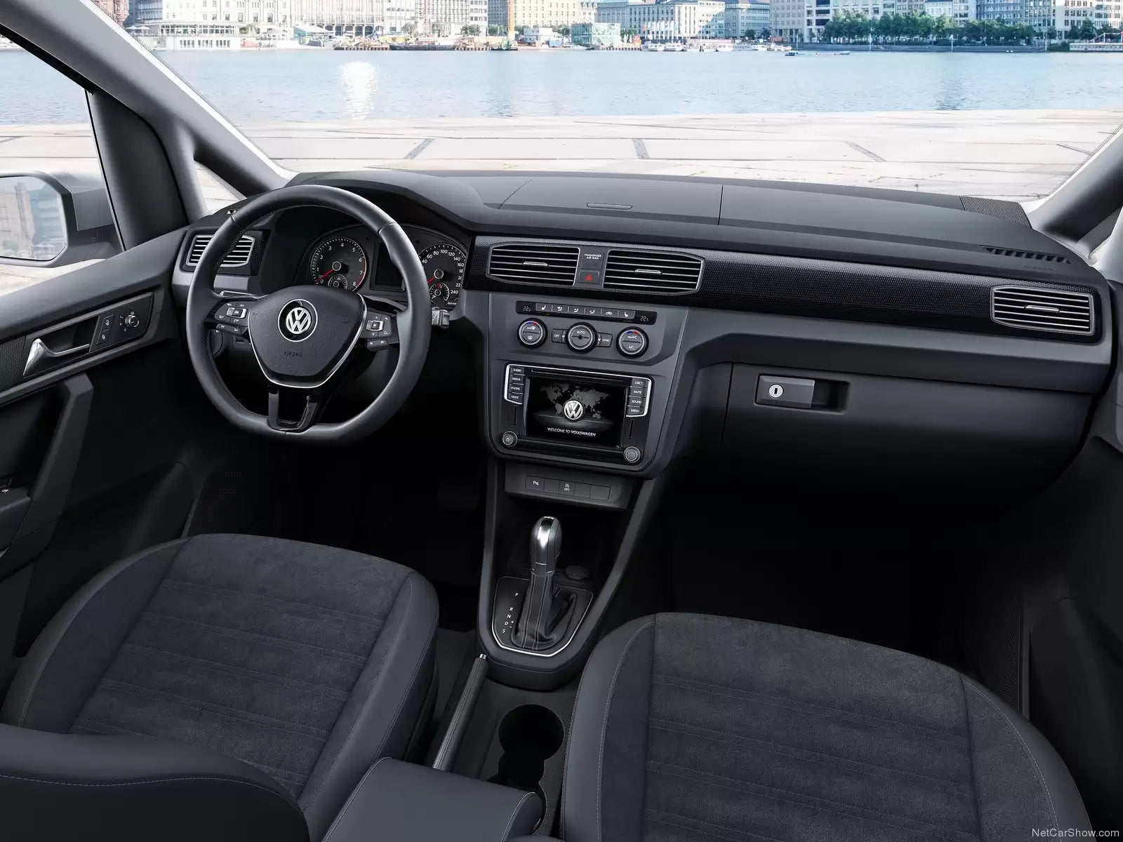 Fotografie vozu Volkswagen Caddy Maxi kombi Trendline 2.0, 75 kW, Naftový výroba od 06/2015