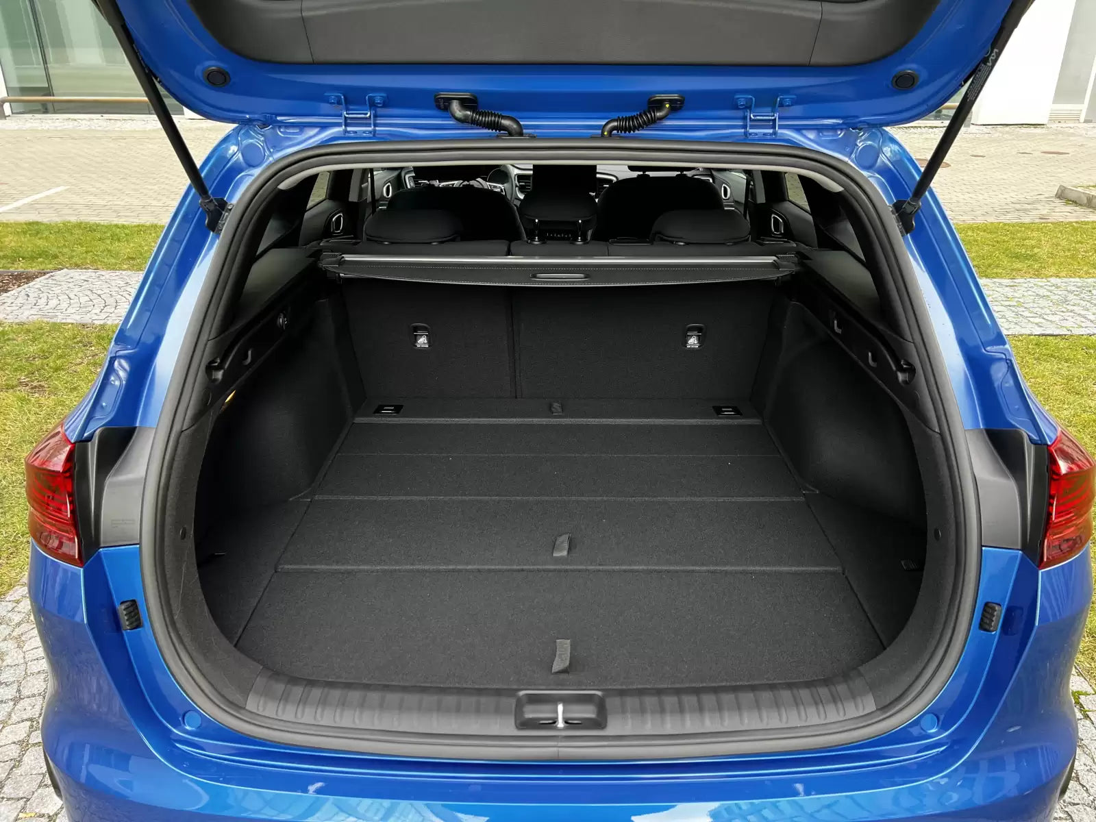 Fotografie vozu KIA Ceed Sportswagon EDICE 30 1.5, 103 kW, Benzínový, Manuál výroba od 01/2023