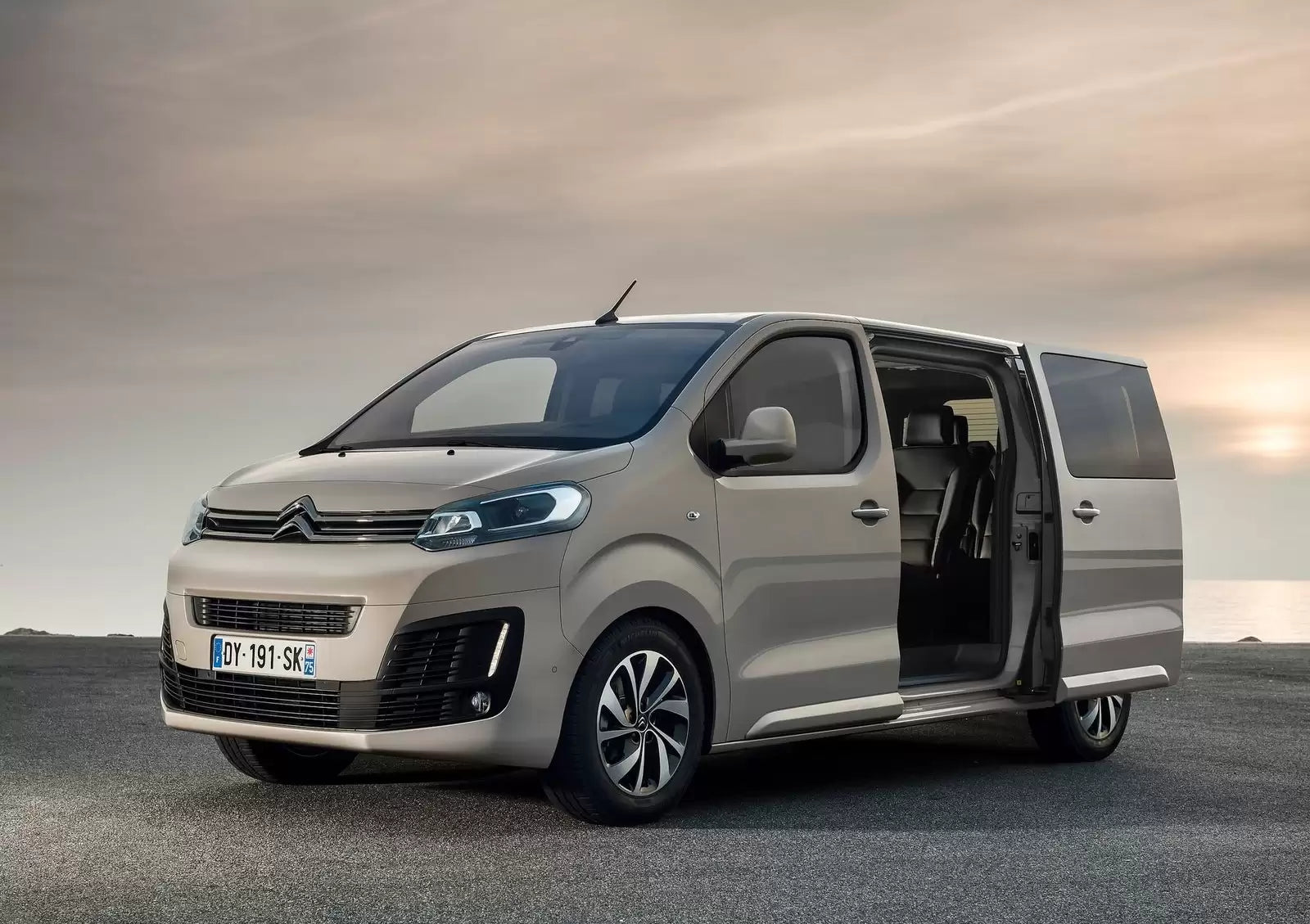 Fotografie vozu Citroën Spacetourer Feel 1.6, 70 kW, Naftový výroba od 06/2016