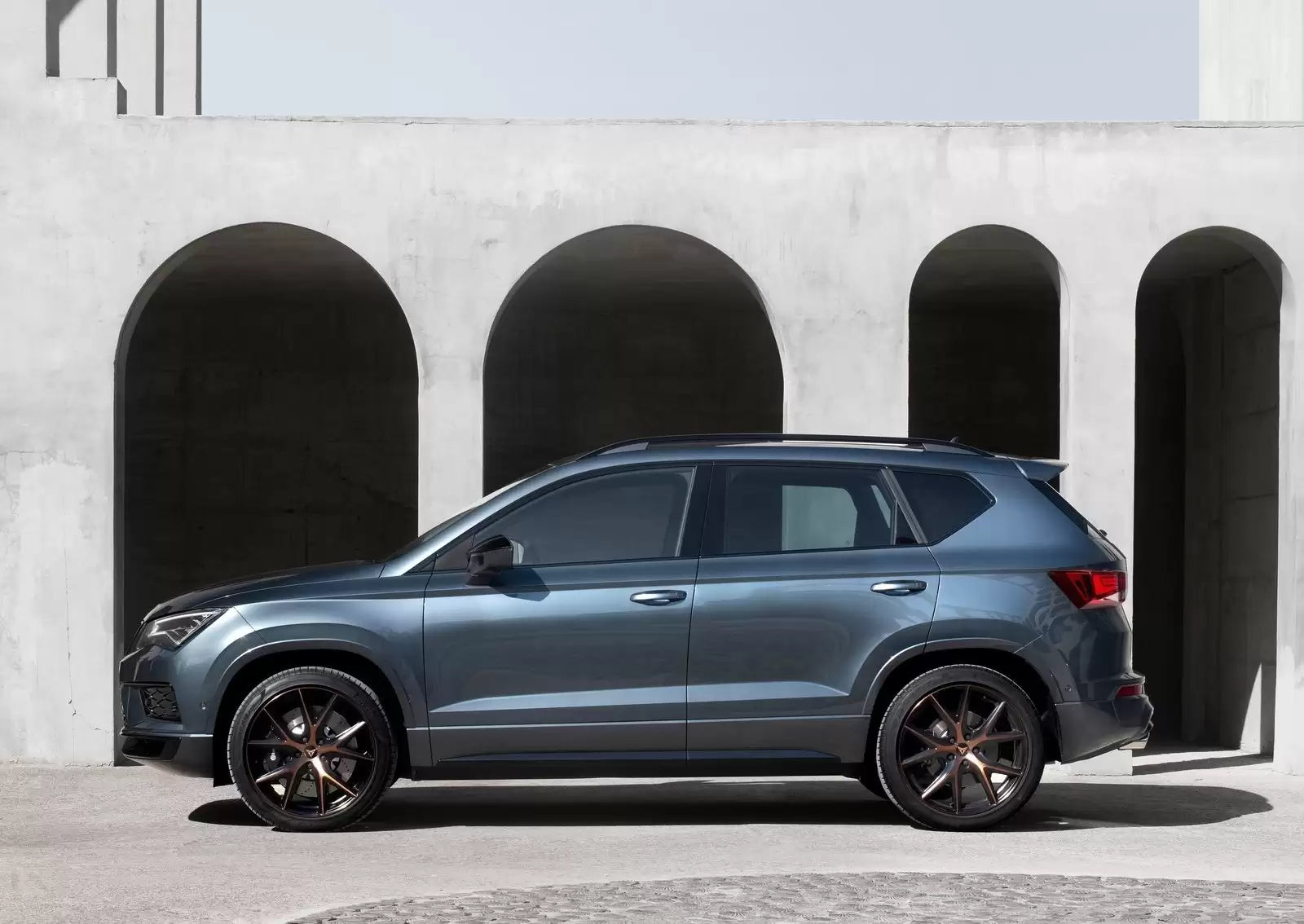 Fotografie vozu SEAT Ateca Cupra Seriová 2.0 TSI, 221kw, DSG 4Drive výroba od 12/2018
