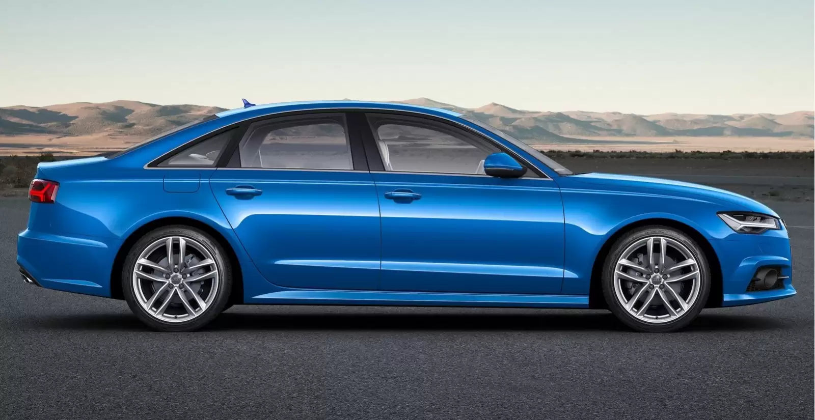 Fotografie vozu Audi A6 Sedan tiptronic 3.0 TDI, 240 kW, Naftový, 4x4, Automatická převodovka výroba od 10/2014