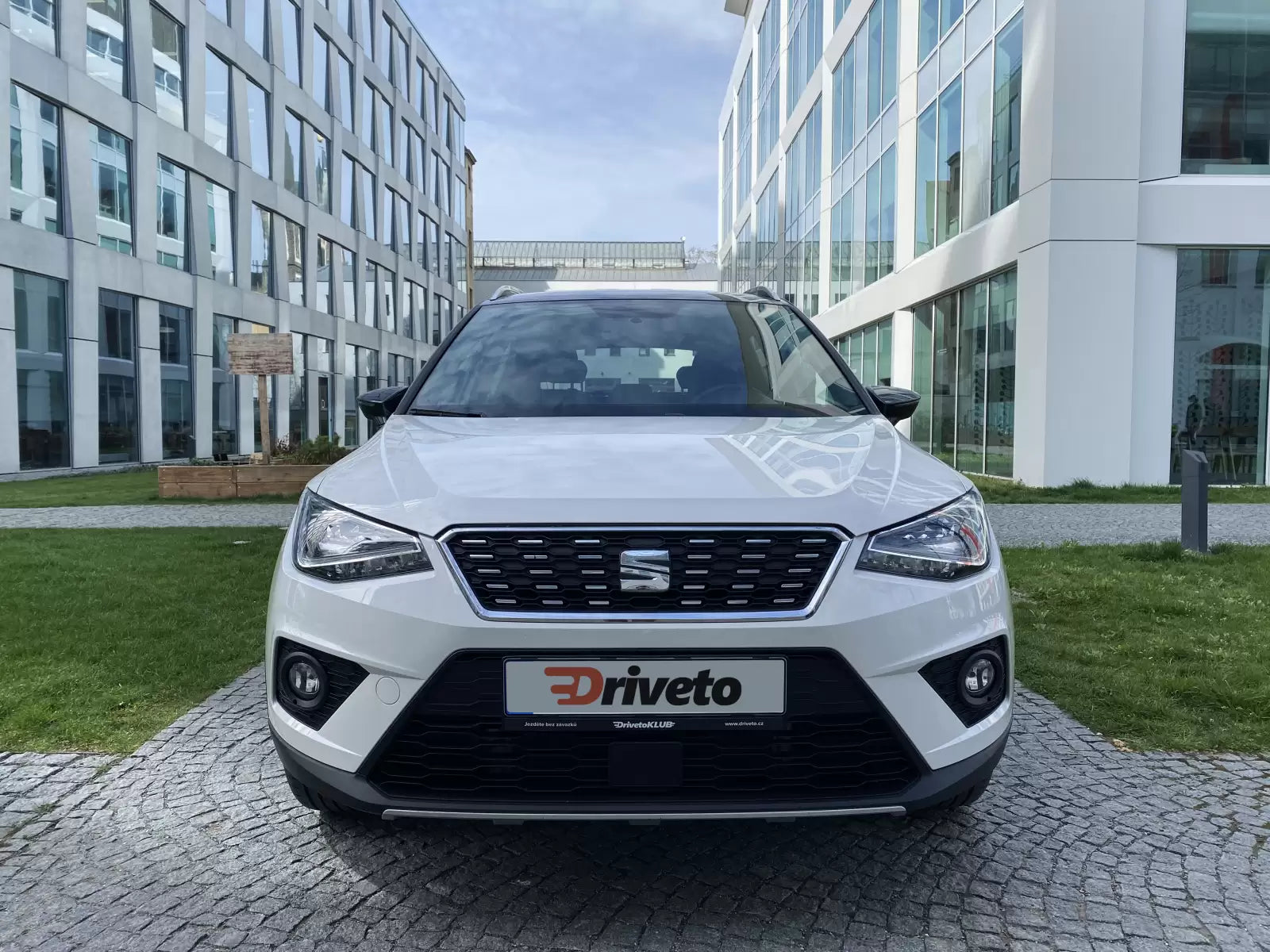 Fotografie vozu SEAT Arona FR 1.0, 85 kW, Benzinový výroba od 11/2017