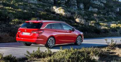 Fotografie vozu Opel Astra Sports Tourer Active Easytronic 1.0, 77 kW, Benzinový, Automatická převodovka výroba od 08/2016