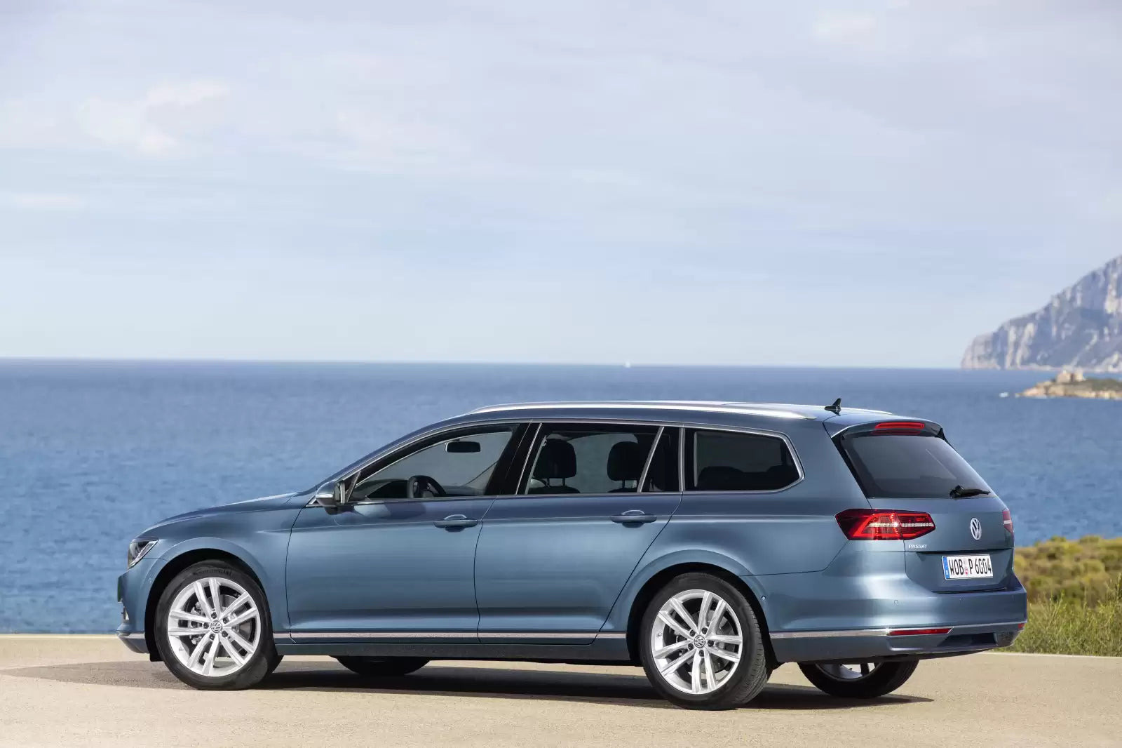 Fotografie vozu Volkswagen Passat Variant Comfortline 2.0 TDI BMT, 110 kW, Naftový, Automatická převodovka výroba od 10/2014