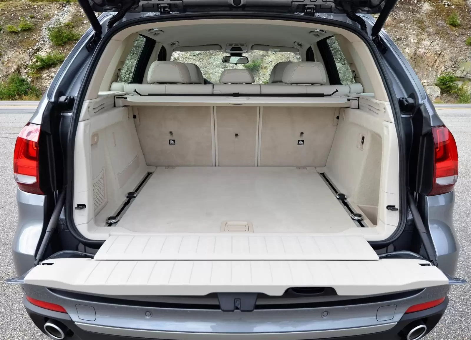 Fotografie vozu BMW X5 M Sportpaket 3.0, 225 kW, Benzinový, 4x4, Automatická převodovka výroba od 12/2013