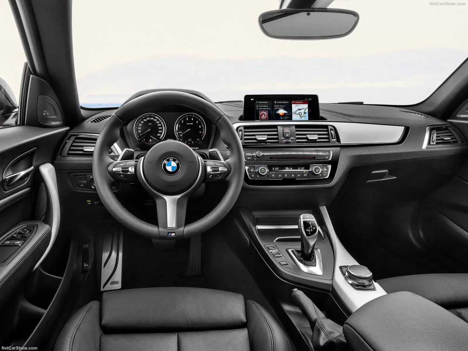 Fotografie vozu BMW Řada 2 (F22) Coupé Advantage Sport 2.0, 165 kW, Naftový, Automatická převodovka výroba od 07/2015