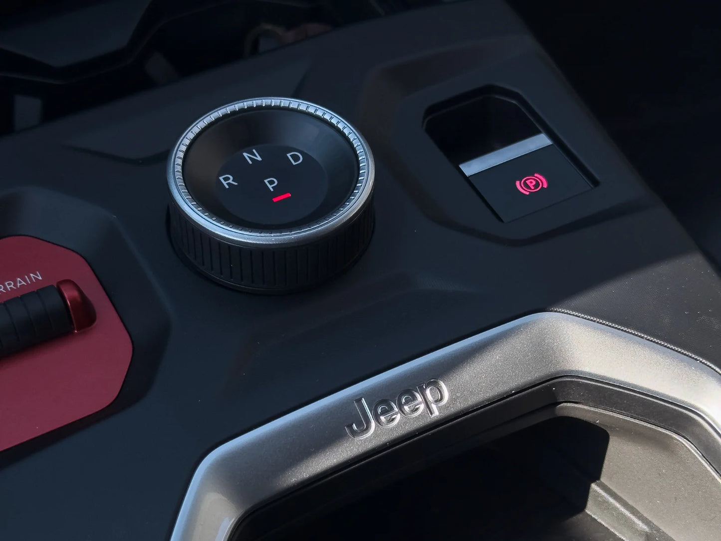 Fotografie automobilu Jeep Compass Altitude na operativní leasing | Driveto.cz