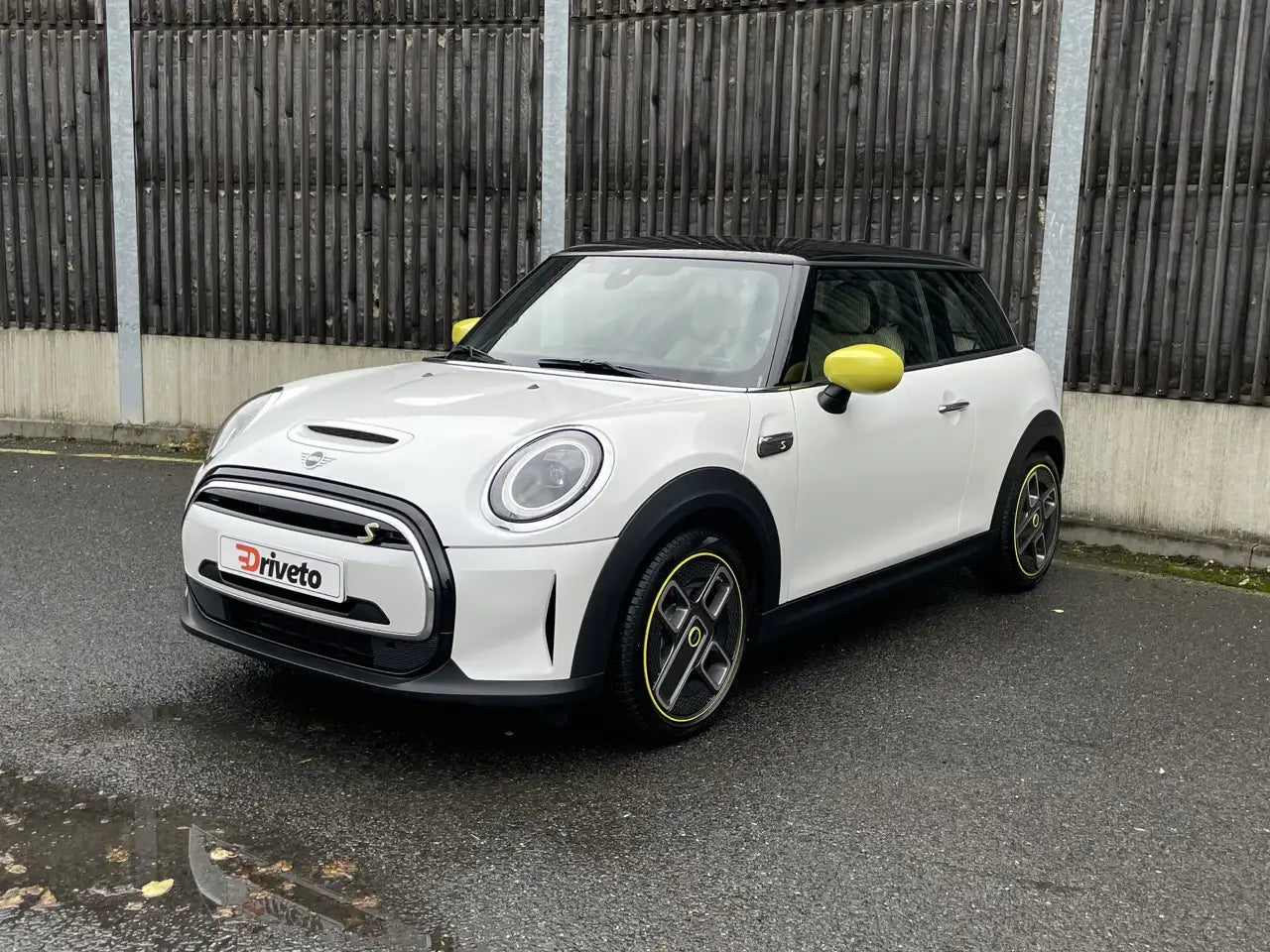 Fotografie automobilu MINI SE na operativní leasing | Driveto.cz