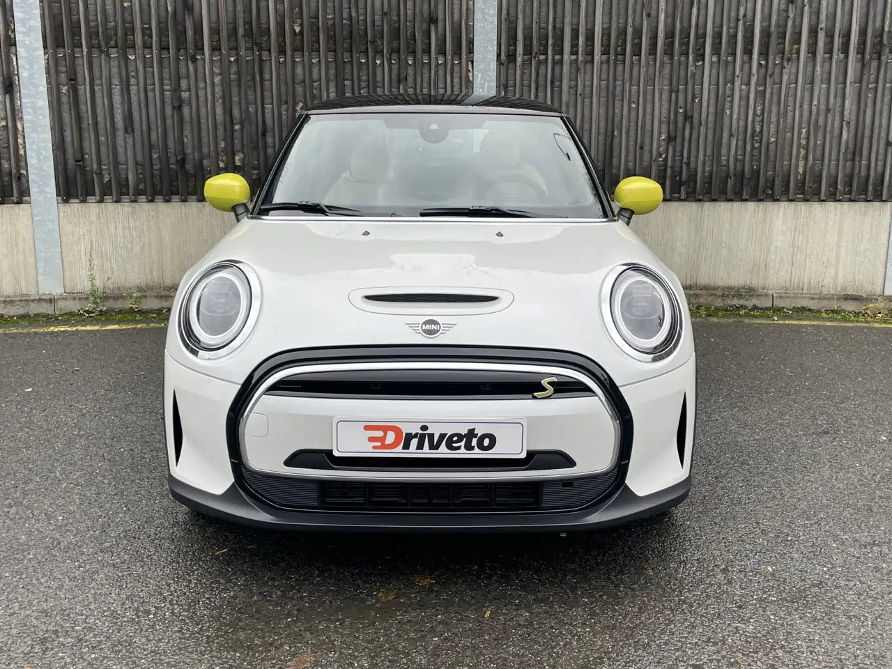 Fotografie automobilu MINI SE na operativní leasing | Driveto.cz