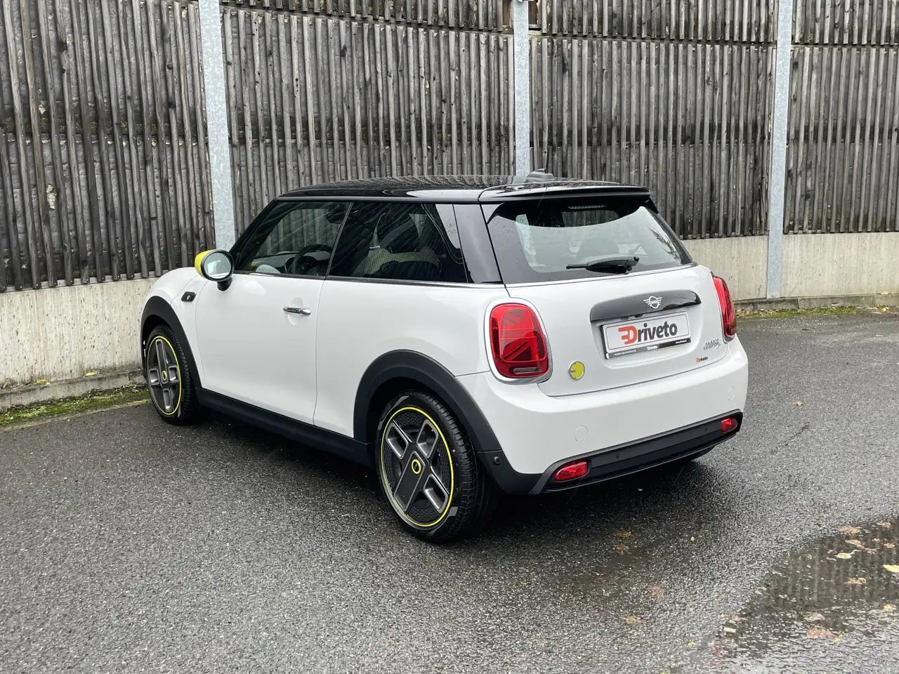 Fotografie automobilu MINI SE na operativní leasing | Driveto.cz