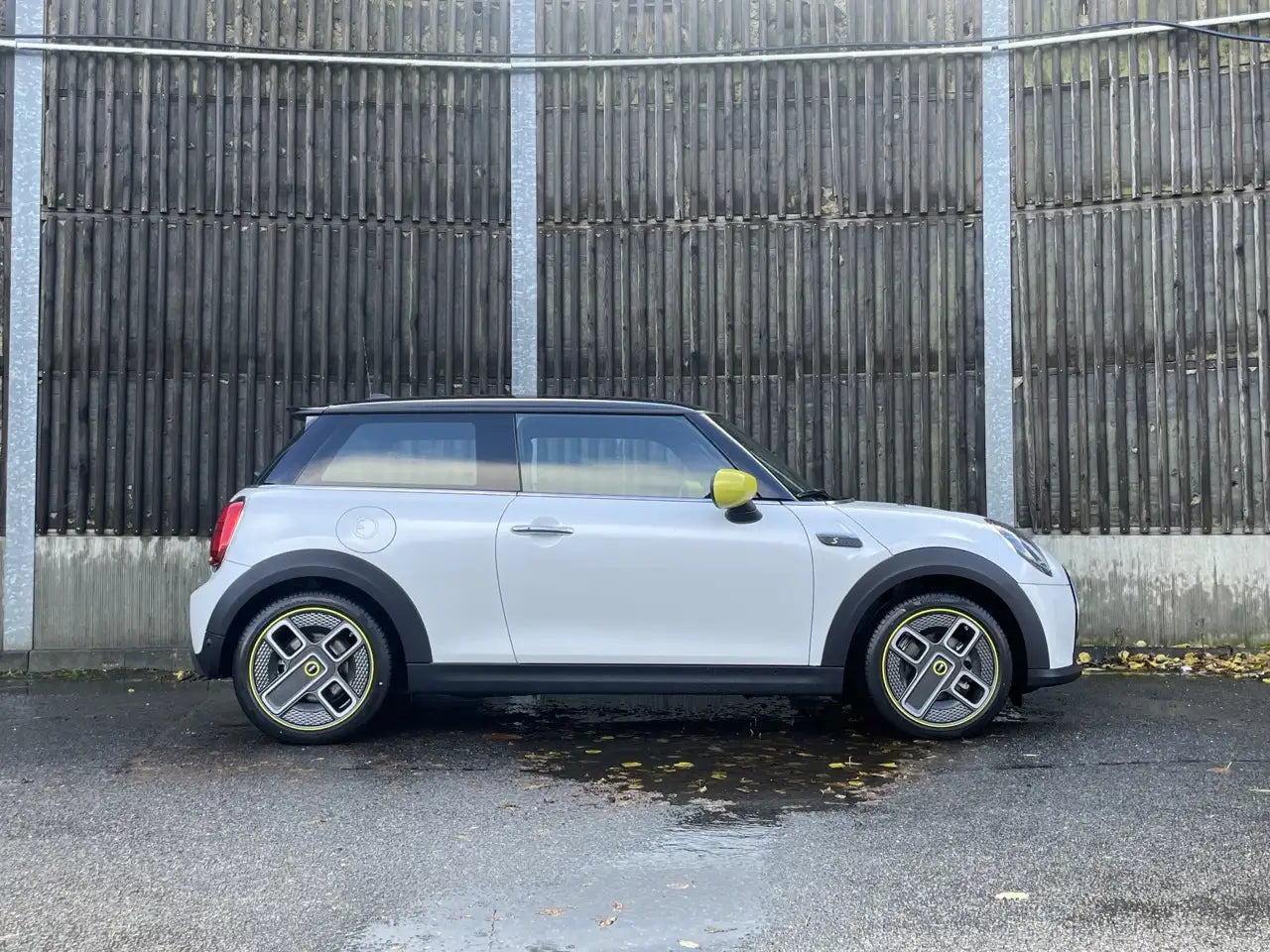 Fotografie automobilu MINI SE na operativní leasing | Driveto.cz