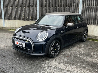 Fotografie automobilu MINI SE na operativní leasing | Driveto.cz