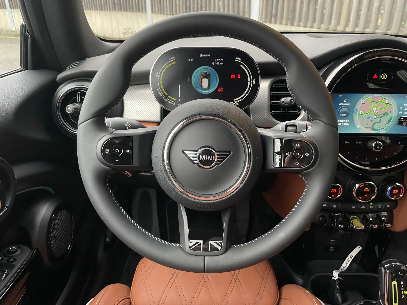 Fotografie automobilu MINI SE na operativní leasing | Driveto.cz