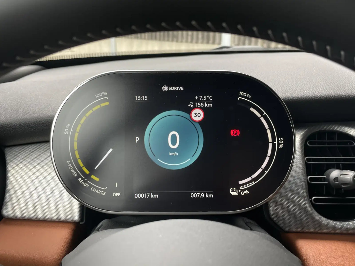 Fotografie automobilu MINI SE na operativní leasing | Driveto.cz