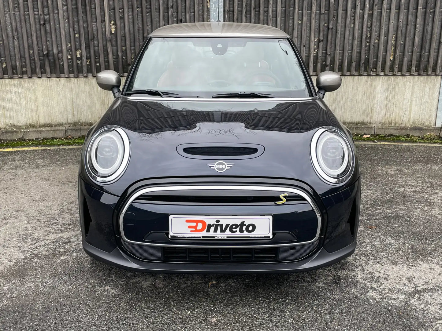 Fotografie automobilu MINI SE na operativní leasing | Driveto.cz