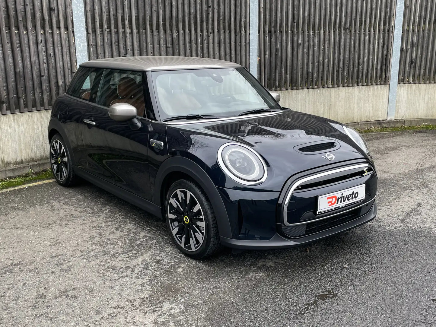 Fotografie automobilu MINI SE na operativní leasing | Driveto.cz