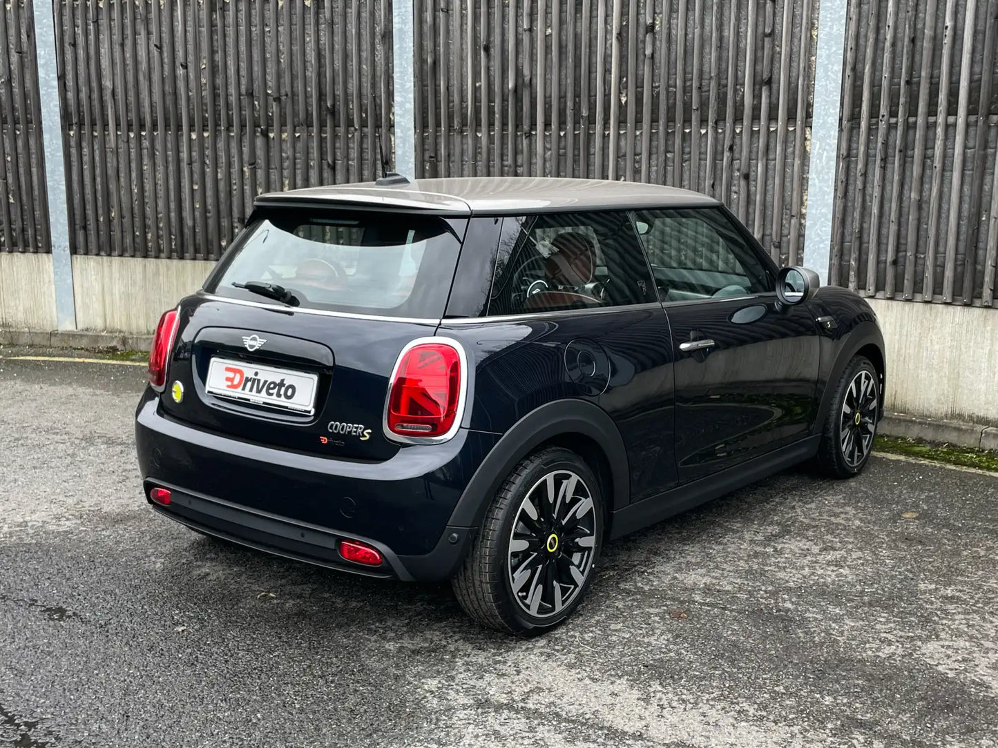 Fotografie automobilu MINI SE na operativní leasing | Driveto.cz