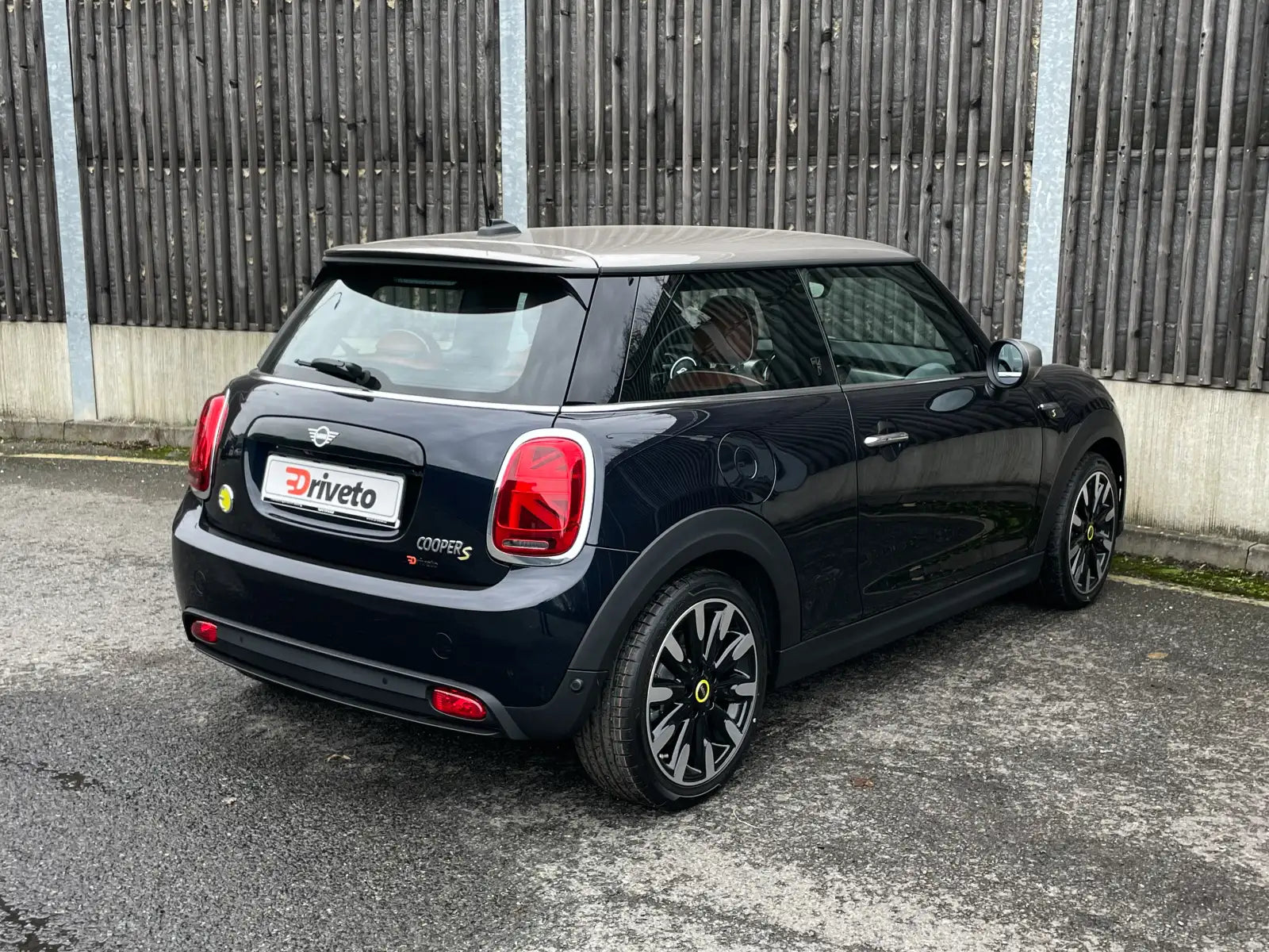 Fotografie automobilu MINI SE na operativní leasing | Driveto.cz