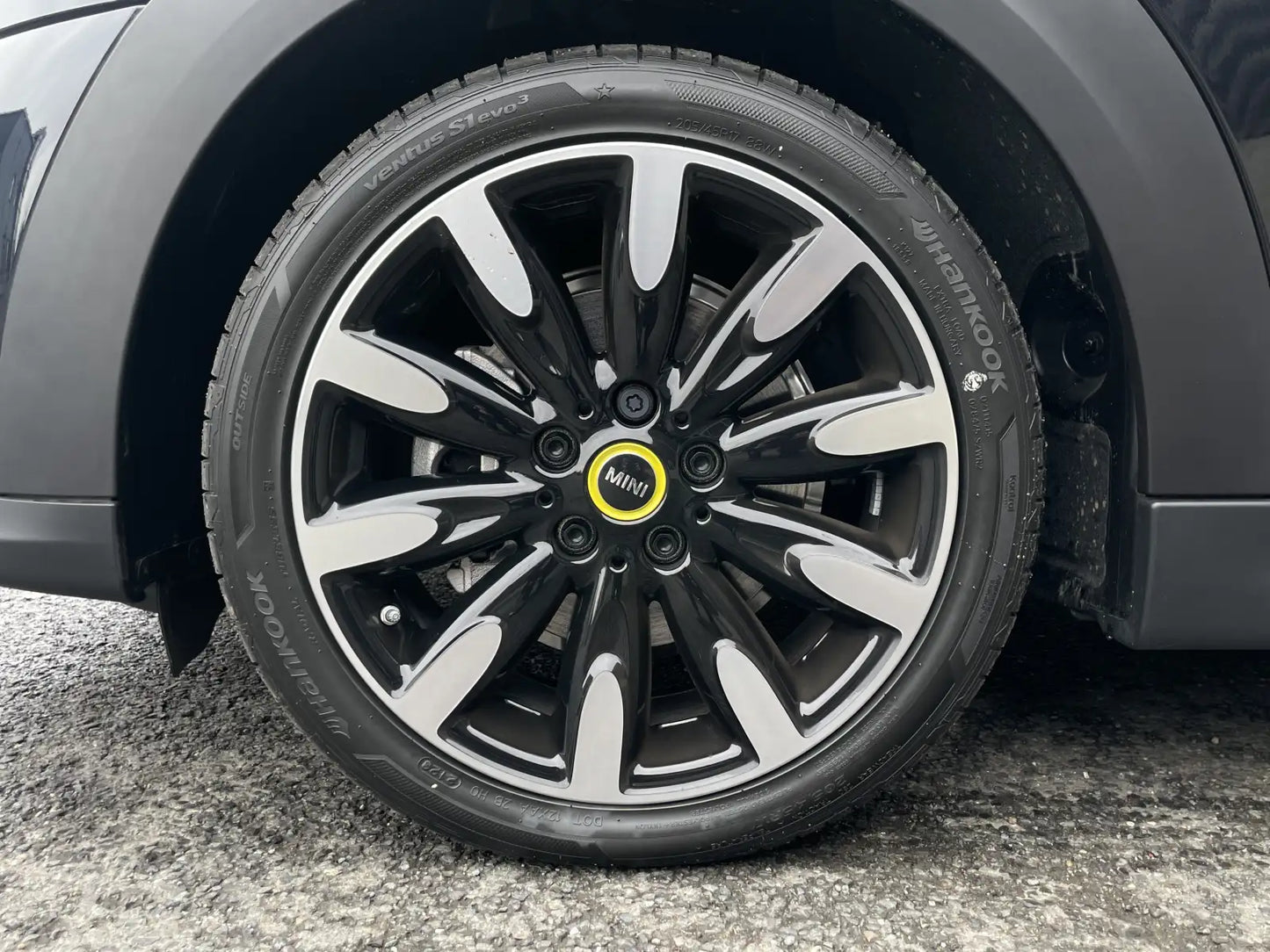 Fotografie automobilu MINI SE na operativní leasing | Driveto.cz