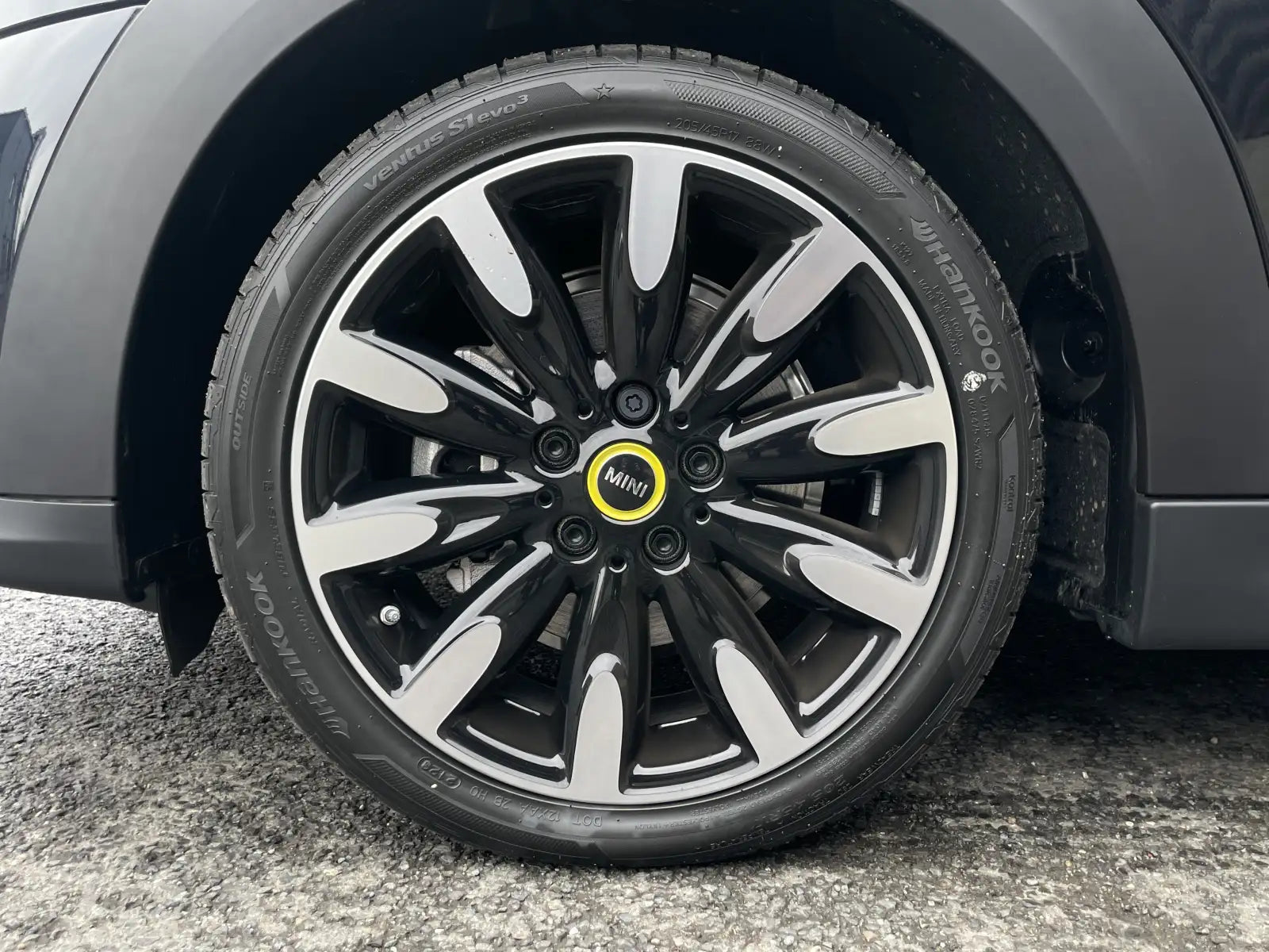 Fotografie automobilu MINI SE na operativní leasing | Driveto.cz