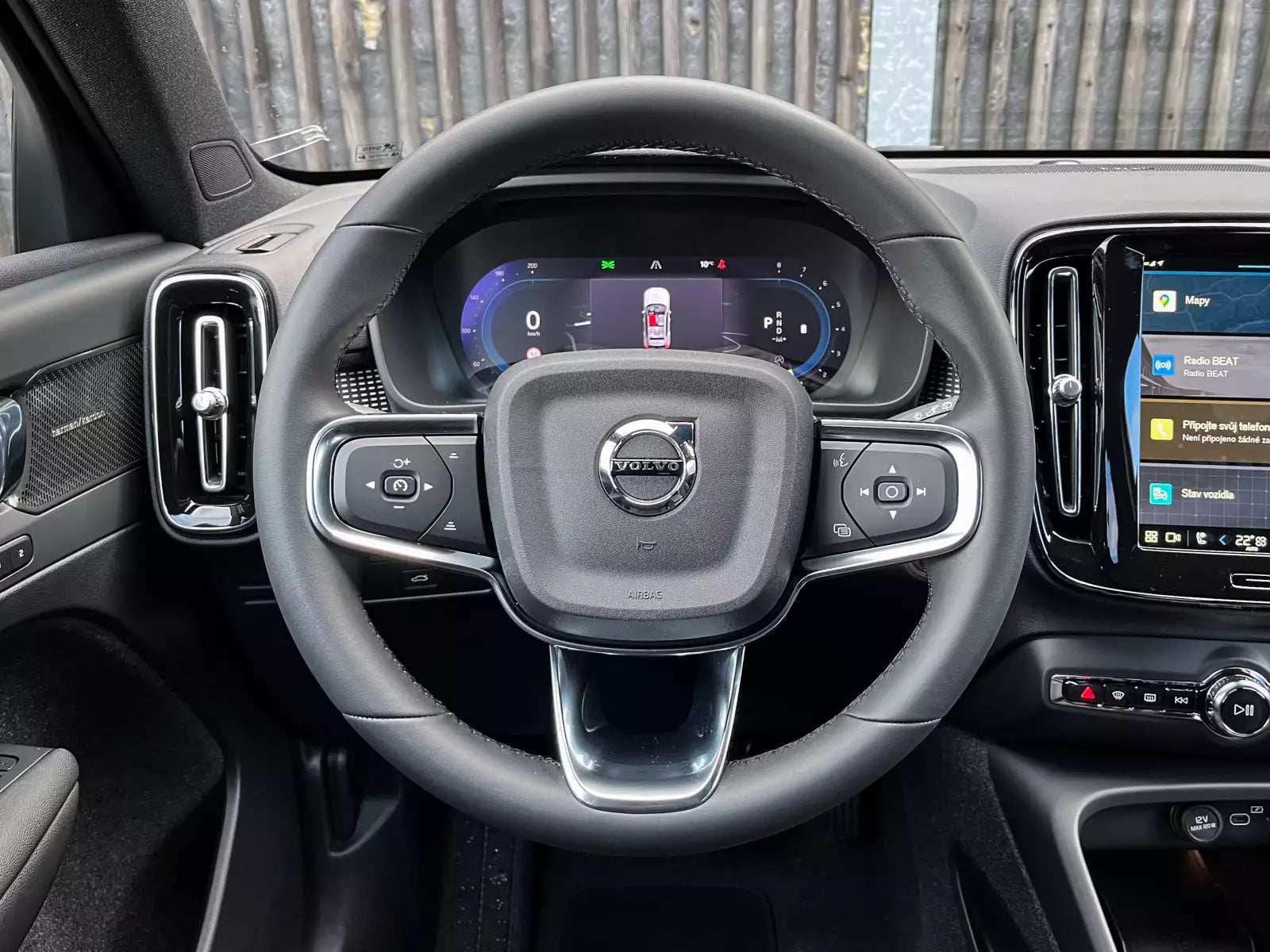 Fotografie automobilu Volvo XC40 Plus Dark na operativní leasing | Driveto.cz