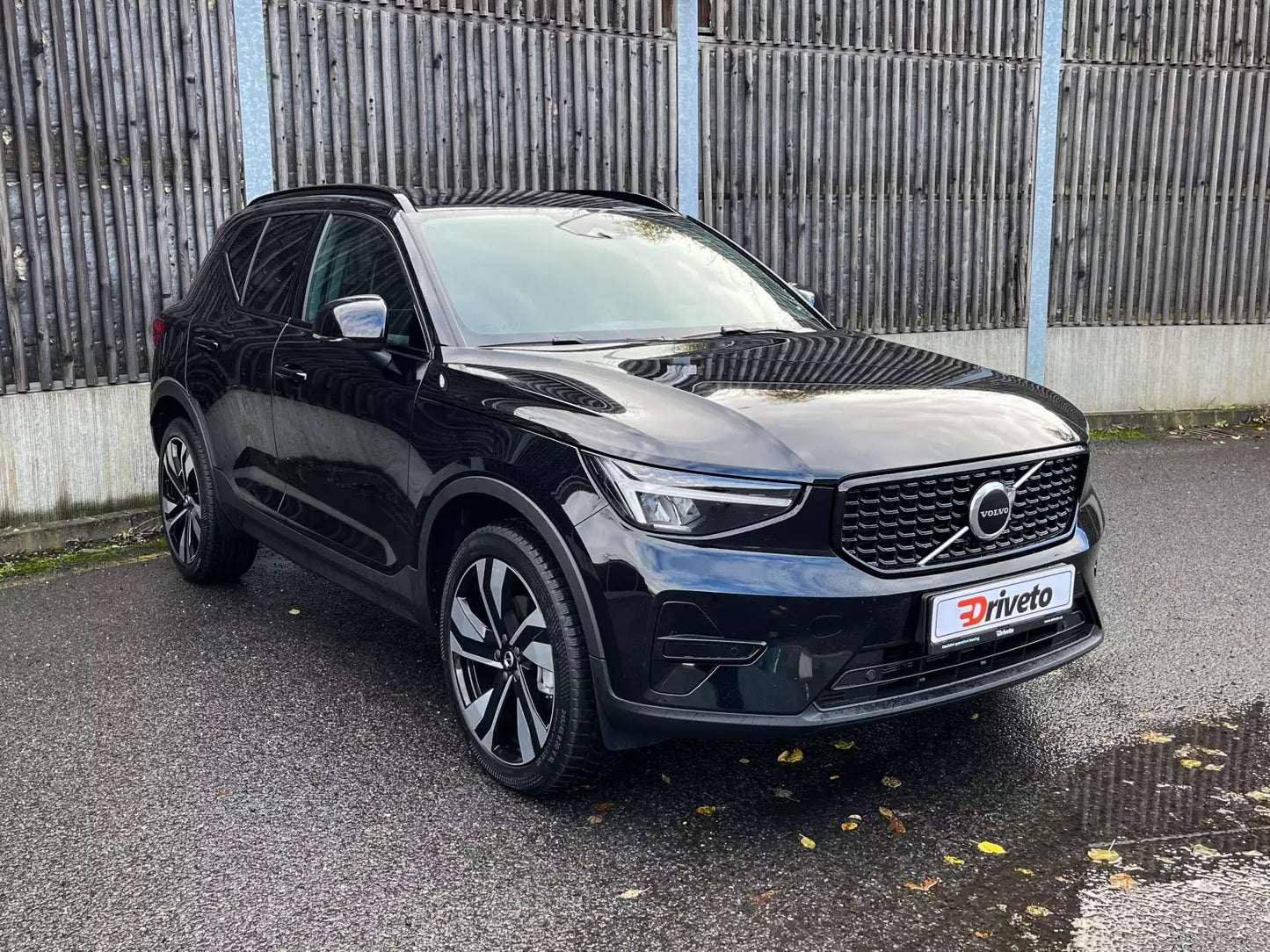 Fotografie automobilu Volvo XC40 Plus Dark na operativní leasing | Driveto.cz