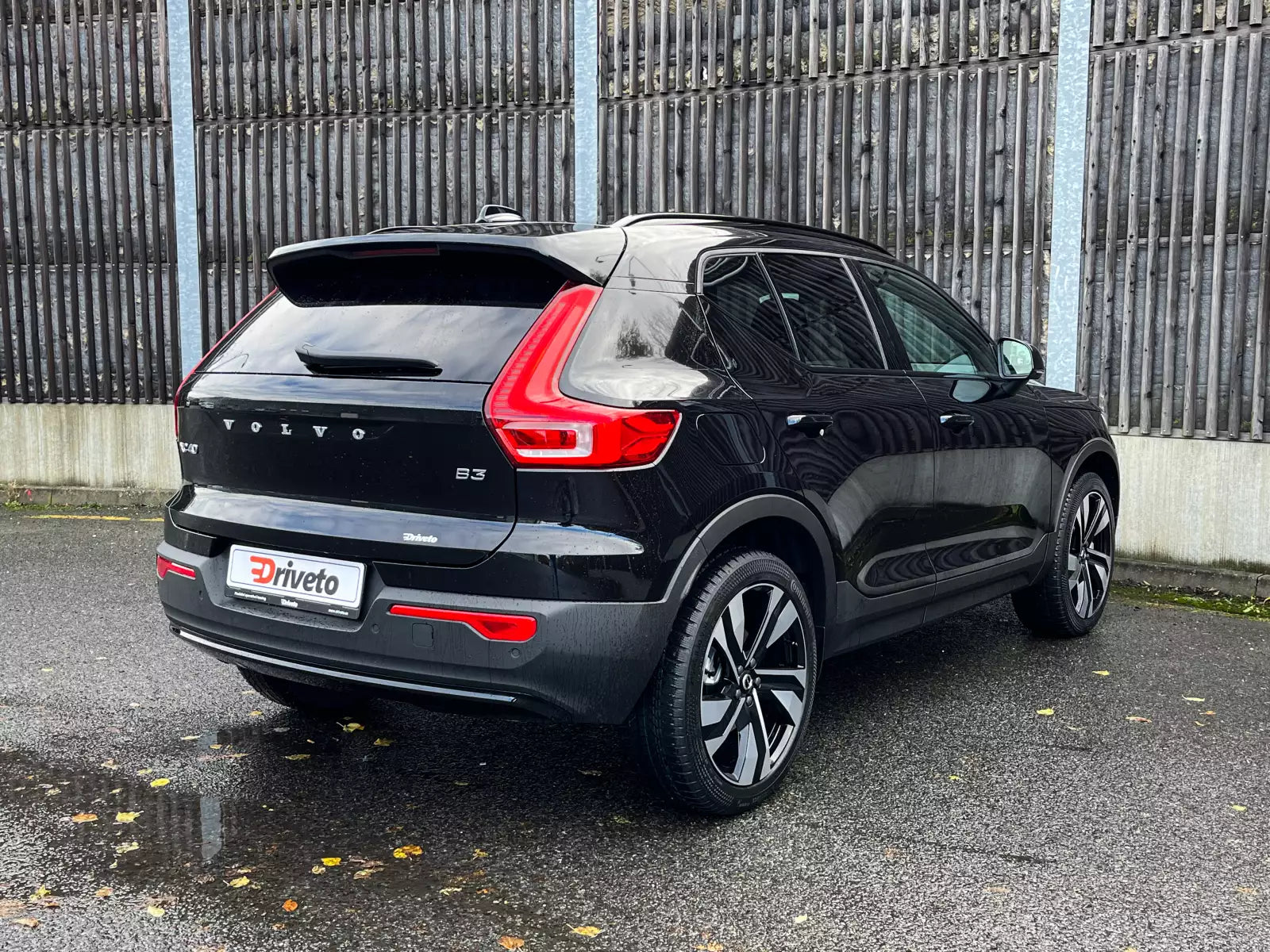 Fotografie automobilu Volvo XC40 Plus Dark na operativní leasing | Driveto.cz