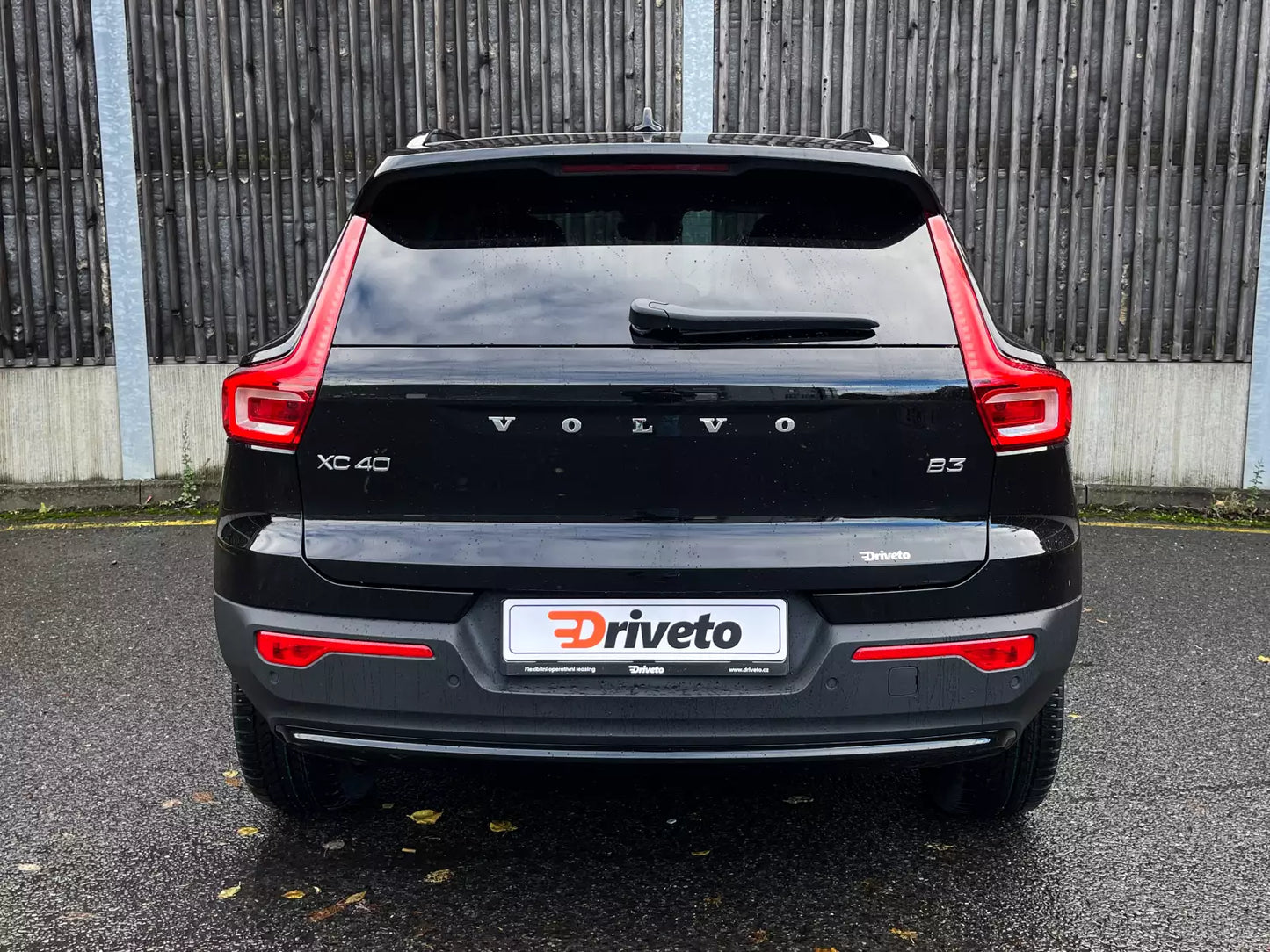 Fotografie automobilu Volvo XC40 Plus Dark na operativní leasing | Driveto.cz