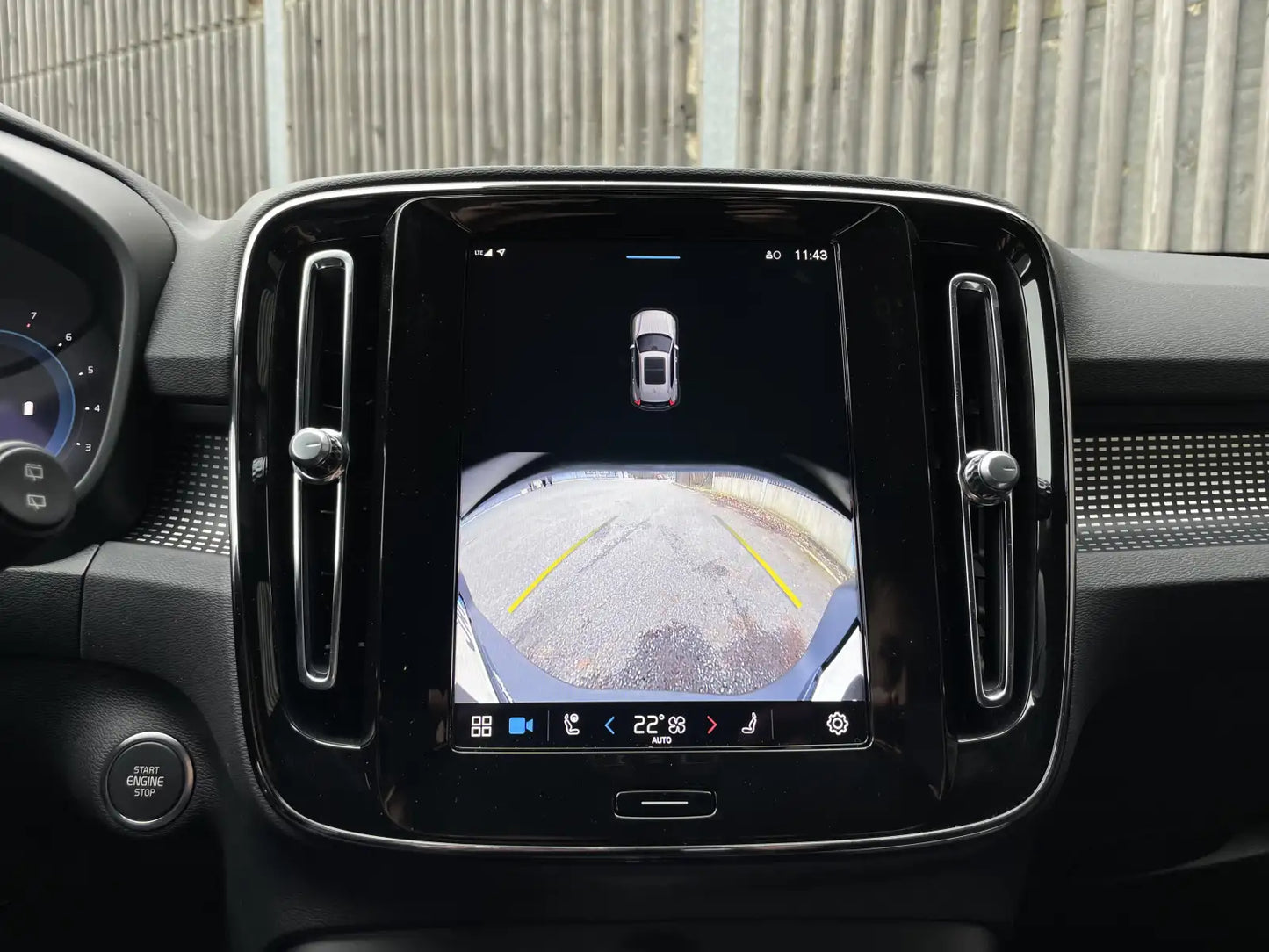 Fotografie automobilu Volvo XC40 Plus Dark na operativní leasing | Driveto.cz