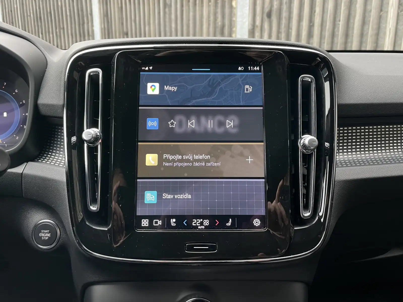 Fotografie automobilu Volvo XC40 Plus Dark na operativní leasing | Driveto.cz