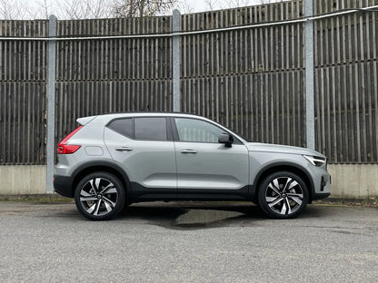 Fotografie automobilu Volvo XC40 Plus Dark na operativní leasing | Driveto.cz