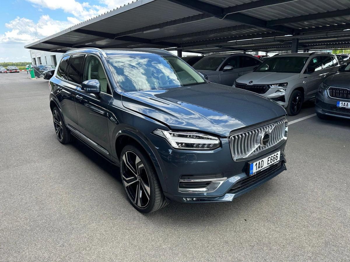 Fotografie automobilu Volvo XC90 Plus Bright na operativní leasing | Driveto.cz