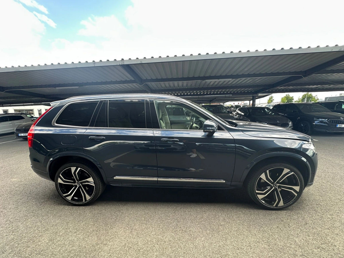 Fotografie automobilu Volvo XC90 Plus Bright na operativní leasing | Driveto.cz