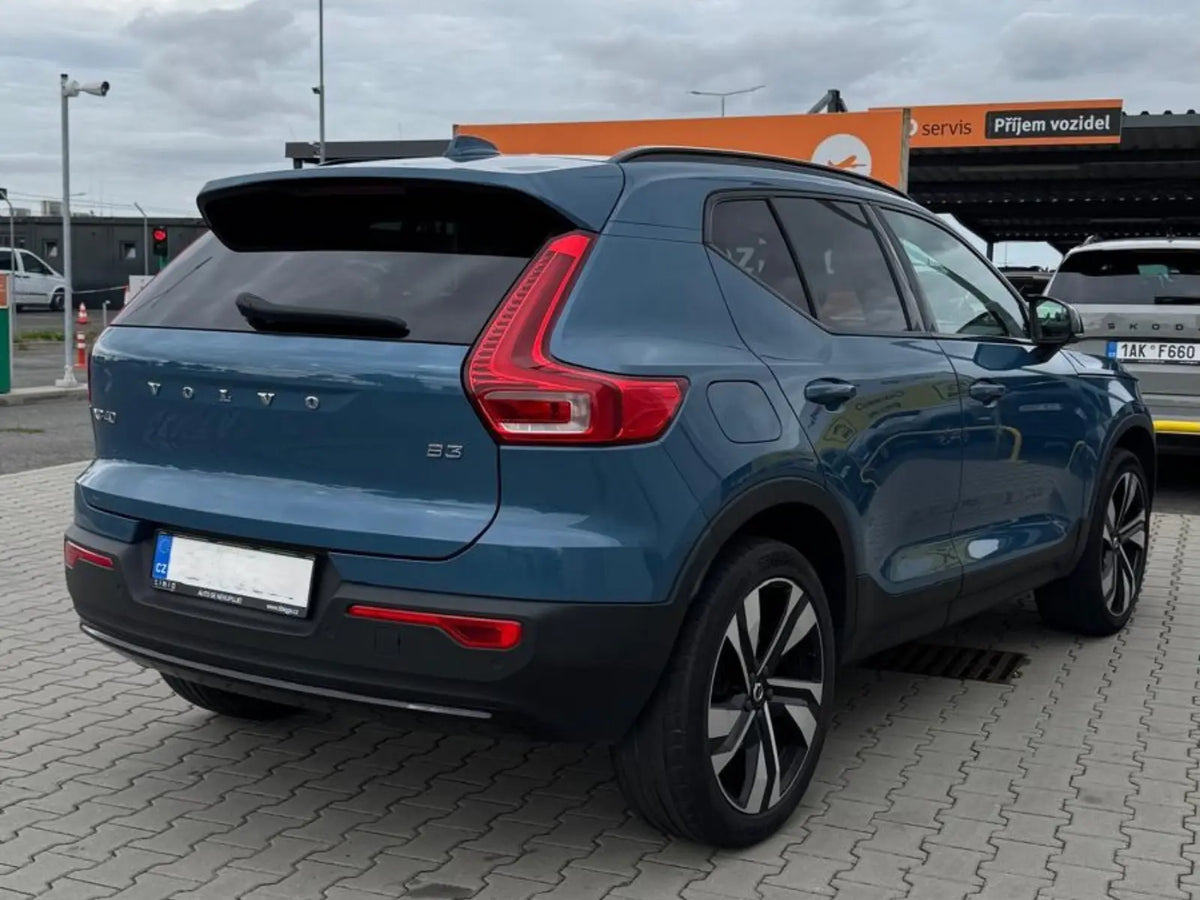 Fotografie automobilu Volvo XC40 Plus Dark na operativní leasing | Driveto.cz