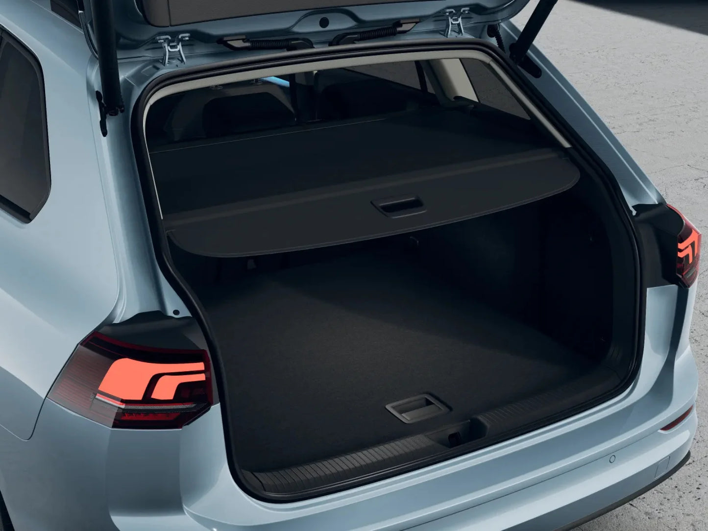 Fotografie automobilu Volkswagen Golf Variant People na operativní leasing | Driveto.cz