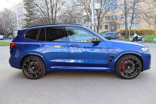 
                      Fotografie automobilu BMW X5 M Sport na operativní leasing | Driveto.cz. Operativní leasing pro automobily BMW
                    